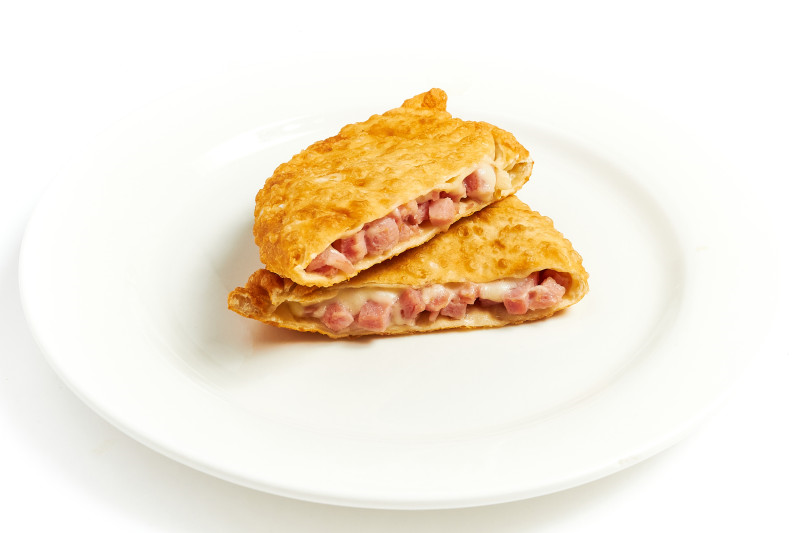 Хушуур с ветчиной и сыром